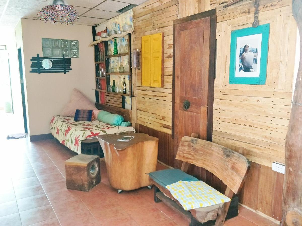 Baan Jaidee Guesthouse Трат Экстерьер фото